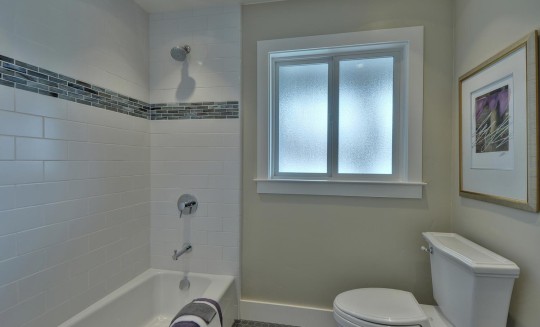 1894 Oak Knoll Lane Menlo Park-large-021-Hall Bathroom Shower  Tub-1500x999-72dpi