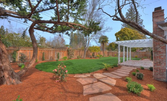 1894 Oak Knoll Lane Menlo Park-large-023-Backyard Area-1500x999-72dpi